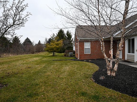 5th image of 674 Hampton Woods Dr #9-A