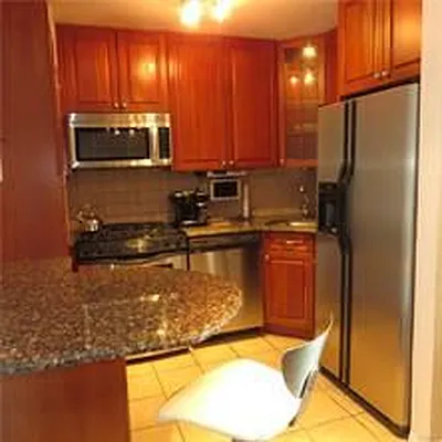 Sold by YCL Real Estate Consulting Group LLC | media 11