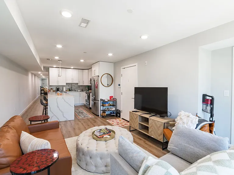 745 N 20th Street — Photo 3