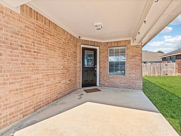 4th image of 30106 Saw Oaks Dr
