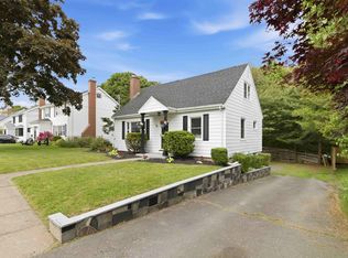 38 Walton Dr, Halifax, NS B3N 1X7