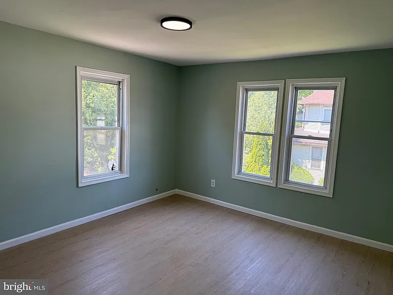 905 Stone Rd #A — Photo 2