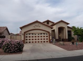 10748 W Sands Dr, Sun City, AZ 85373