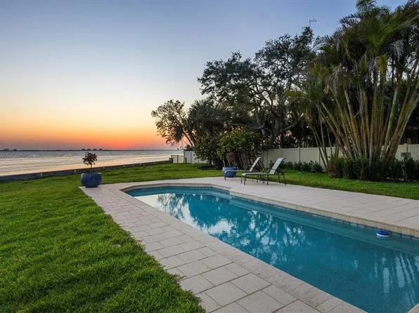 3931 Bay Shore Rd, Sarasota, FL 34234