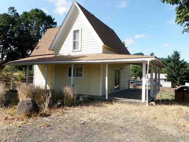 Home for Sale in Falls City, OR $125,000