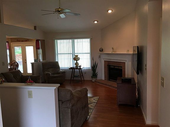 2nd image of 6527 Tall Oaks Dr