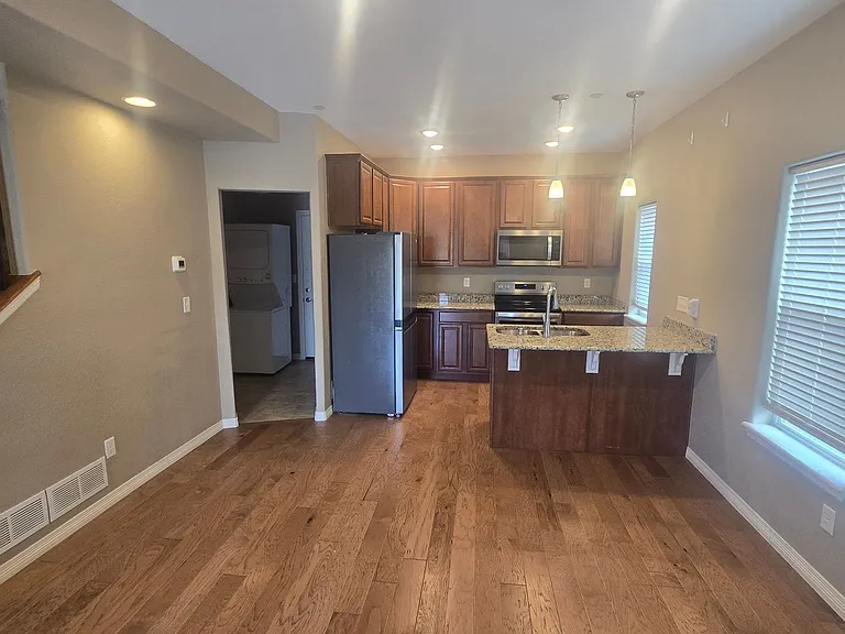 2421 Ridge Top Dr #5 — Photo 6