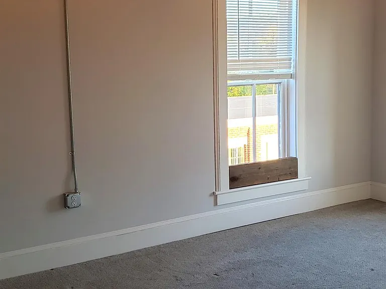 101 W Market St #302 — Photo 13