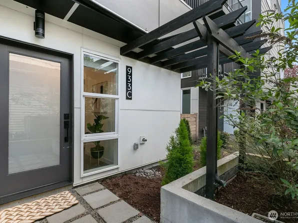 933 NW 52nd Street #C, Seattle, WA 98107