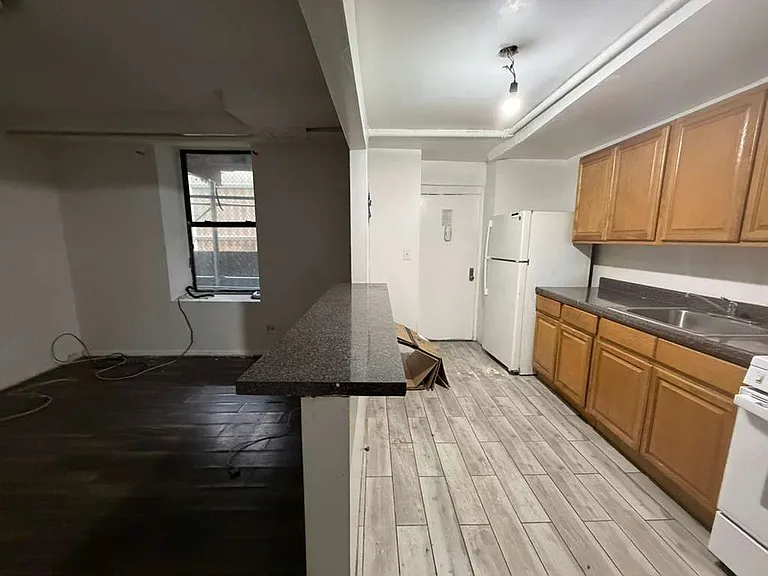 1801 Marmion Ave #W1 — Photo 3