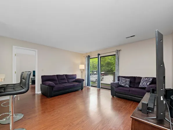 48 Woodland Hills Dr Suite 7, Southgate, KY 41071