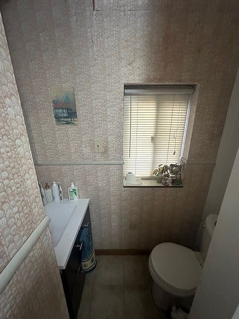 1st image of 3445 Parkview Ave