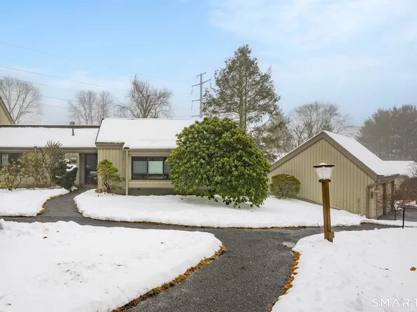 859 Heritage Village #B, Southbury, CT 06488