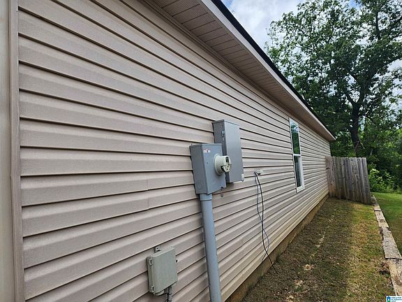 3rd image of 135 Antler Way
