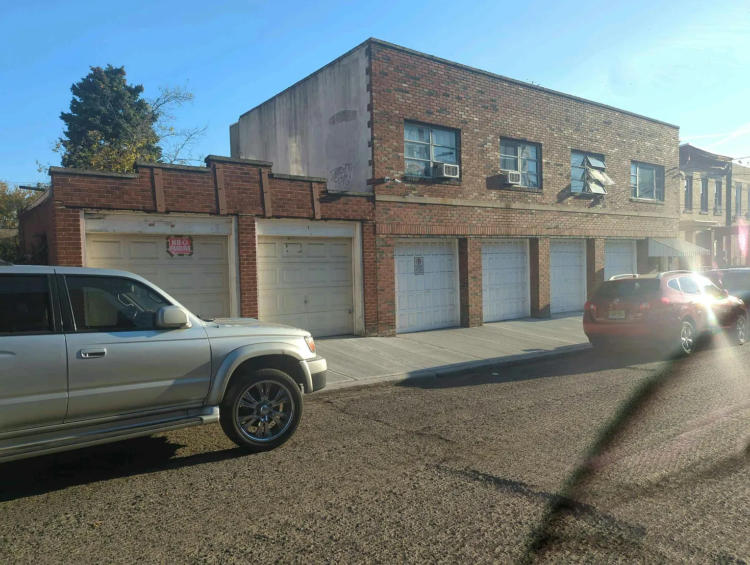 222 53rd St photo 1