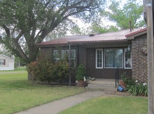 214 Locust, Farnsworth, TX 79070