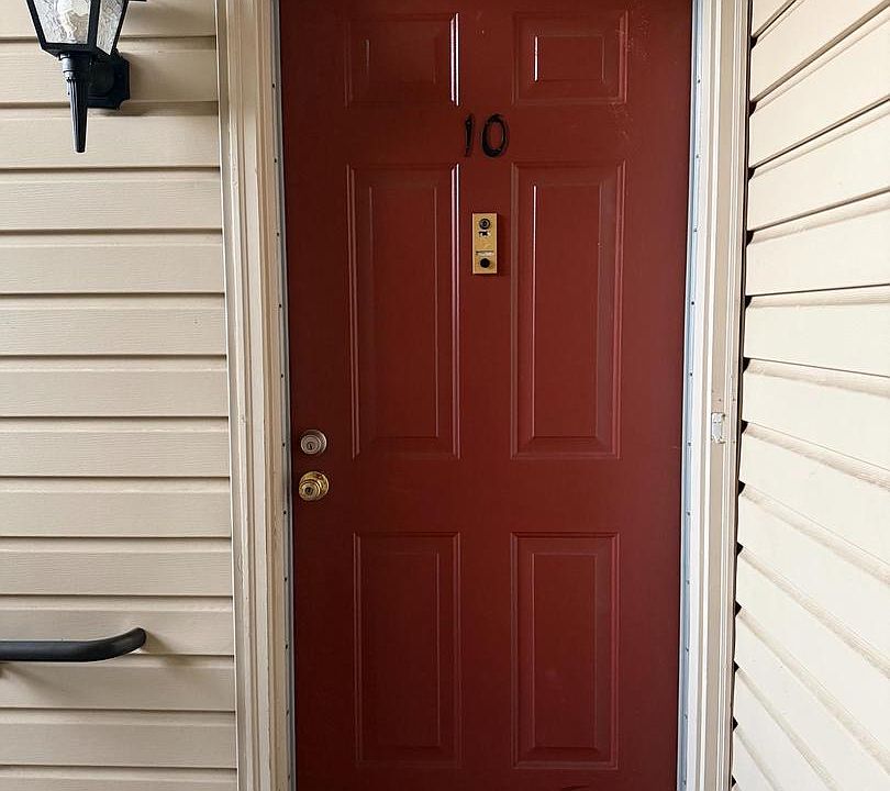 1st image of 10 Voscek Ct