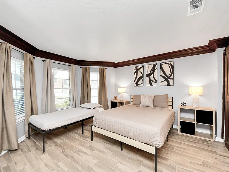 12711 Laurel Bank Way — Photo 35