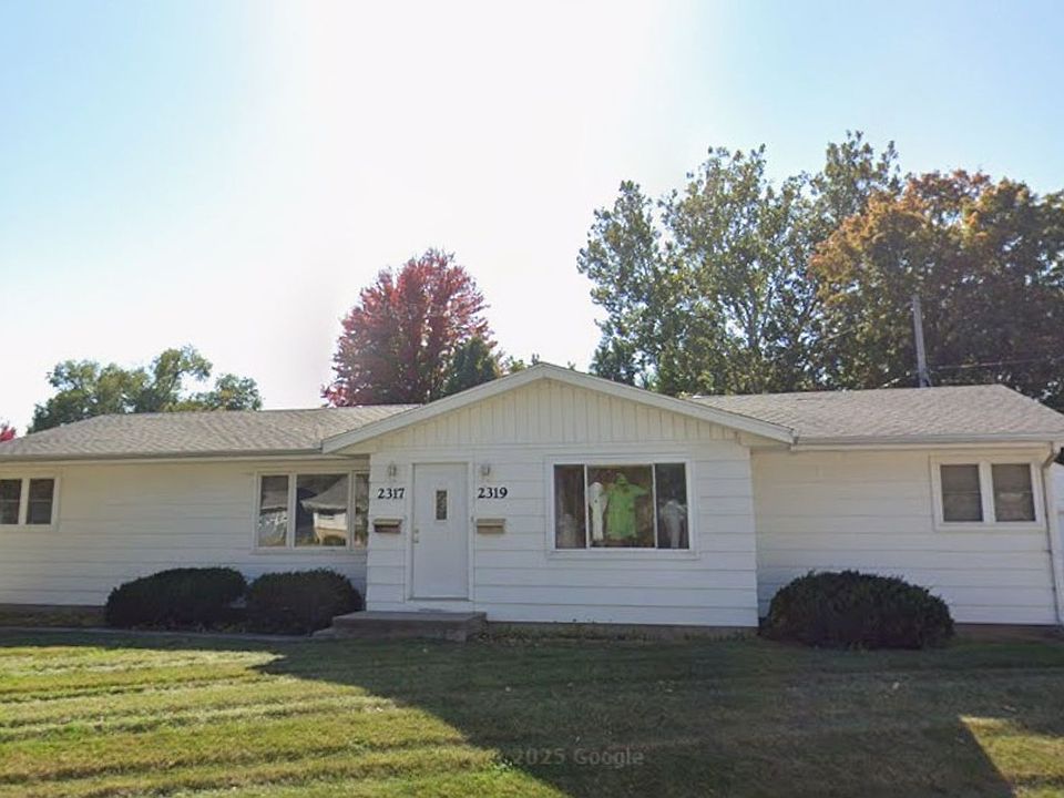 1st image of 2319 Clark Ave
