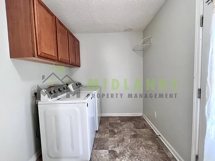 4 bed, 3.0 bath, 2650 sqft, $2,550 — Photo 4