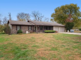 27 Rickhaven Dr, Collinsville, IL 62234