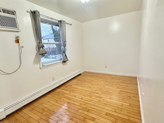 5th image of 1418 117th St Fl 2