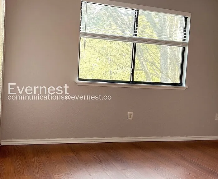 1033 SW 148th St #3 — Photo 13