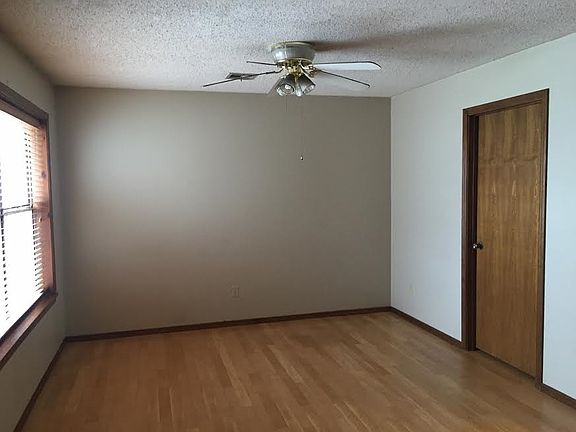 5th image of 665 S Ethan Allen Dr