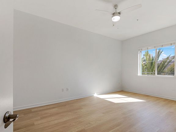 4th image of 5550 Grosvenor Blvd APT 308A