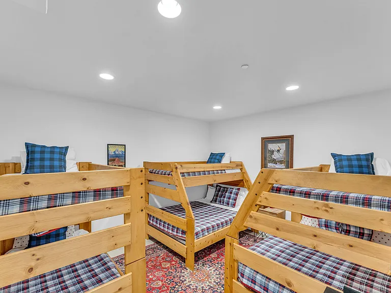 2698 S Bailey Ct — Photo 34