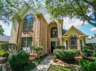 17118 Cross Springs Dr, Houston, TX 77095
