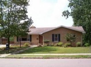 1717 Hayselton Dr, Jefferson City, MO 65109