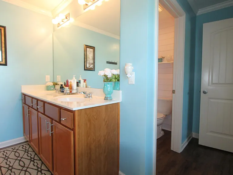 1252 Oxford Village Cv — Photo 4