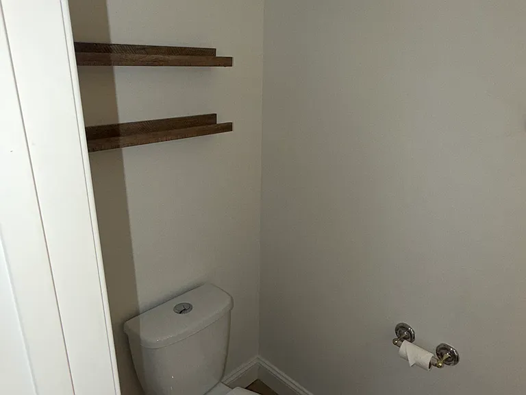 220 Gross Ave — Photo 49