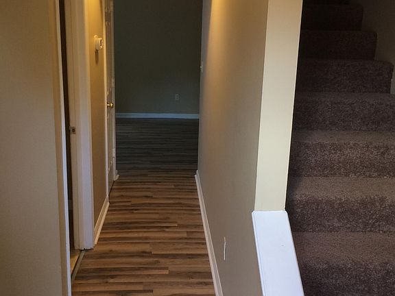 3rd image of 1669 Foxhaven Dr APT 57