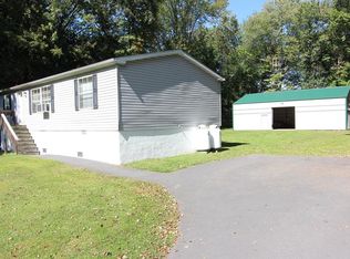 54 Skinners Ln, Pt Jervis, NY 12771