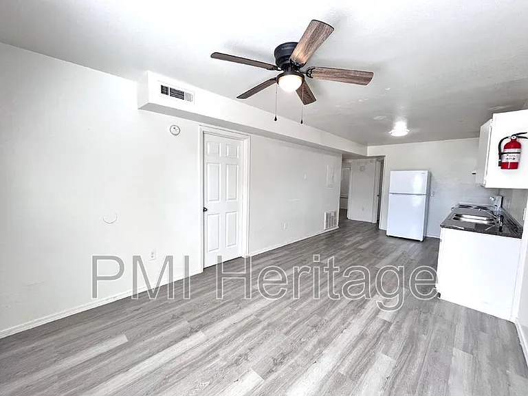 606 Virginia St #102 — Photo 3