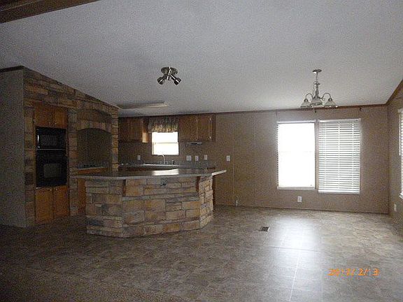 2nd image of 10585 Highway 34