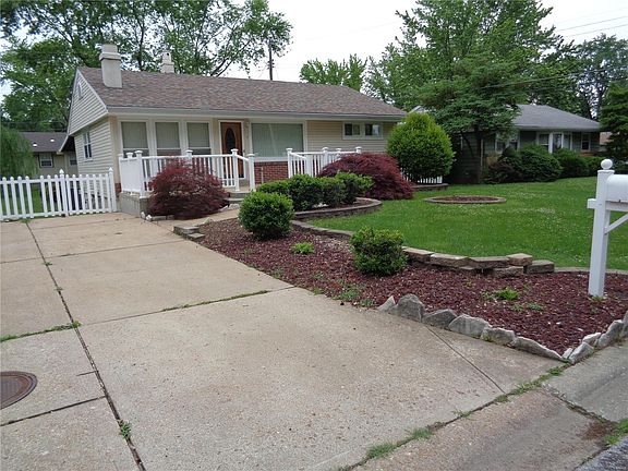 3rd image of 2815 Arnold Ave