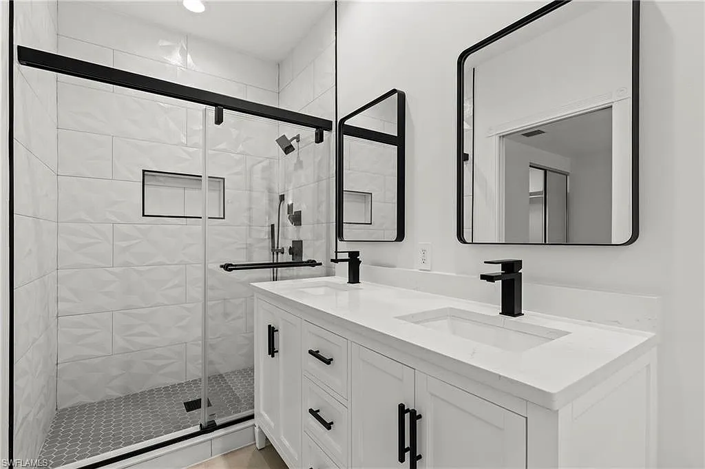 3 bed, 3.0 bath, 1868 sqft, $2,900 — Photo 1