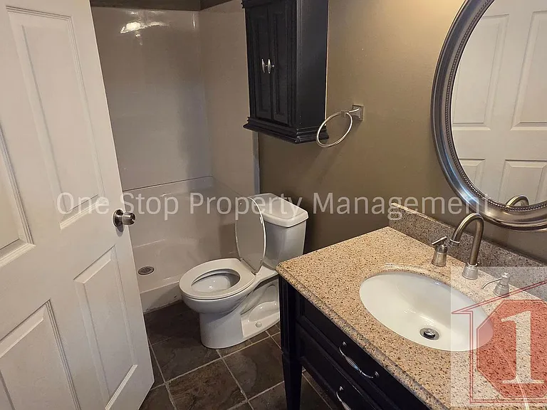 1317 S Huntington Dr — Photo 23
