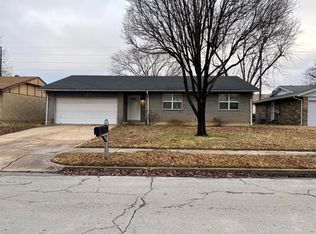 11867 E 61st Pl, Broken Arrow, OK 74012
