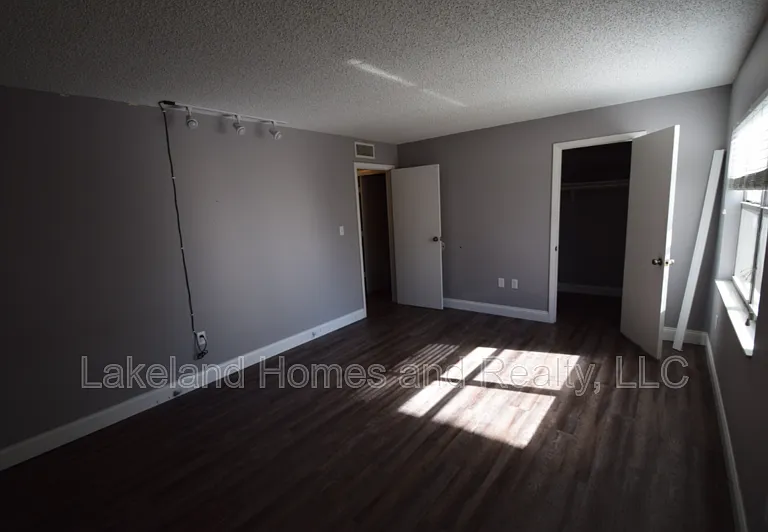 1005 S New York Ave #6 — Photo 12