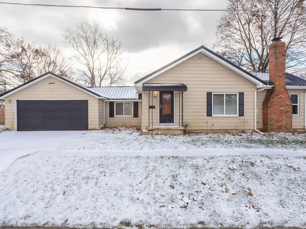 308 E Lexington St, Davison, MI 48423