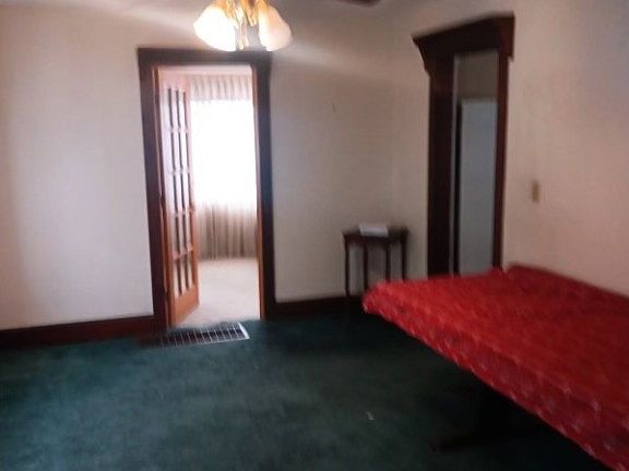 2nd image of 95 Thomas St