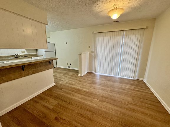 4th image of 4012 Liberty St #1