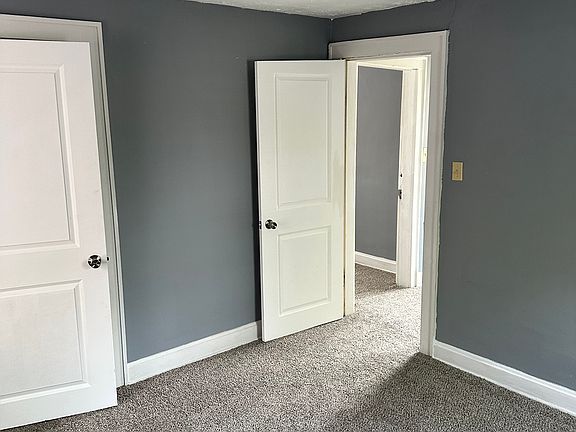 4th image of 1394 Manchester Ave
