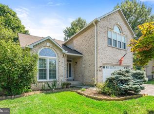 8518 Silverdale Rd, Lorton, VA 22079