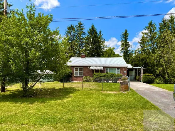 2587 Old Athens Rd, Princeton, WV 24739