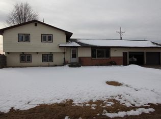 3821 W Stolley Park Rd, Grand Island, NE 68803